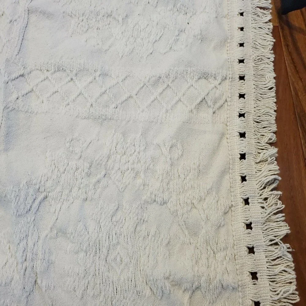 Vintage Crown Craft Chenille Bedspread Coverlet Bohemian Twin Fringe‎ 76x108